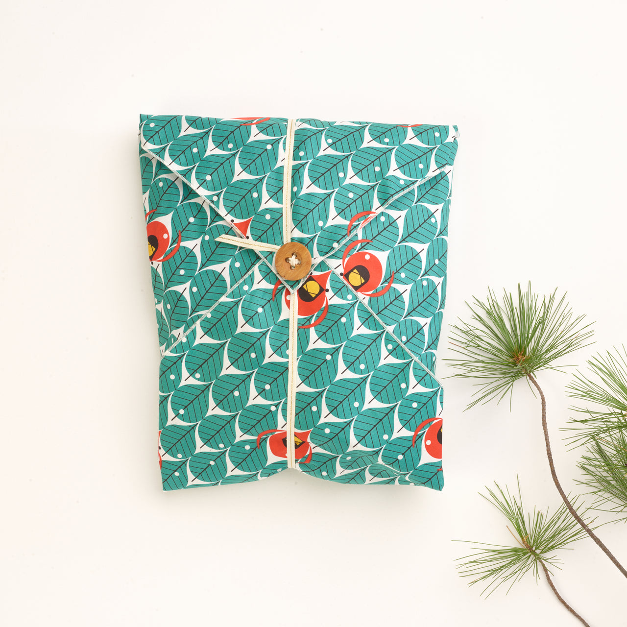 reusable gift wrap - cardinals